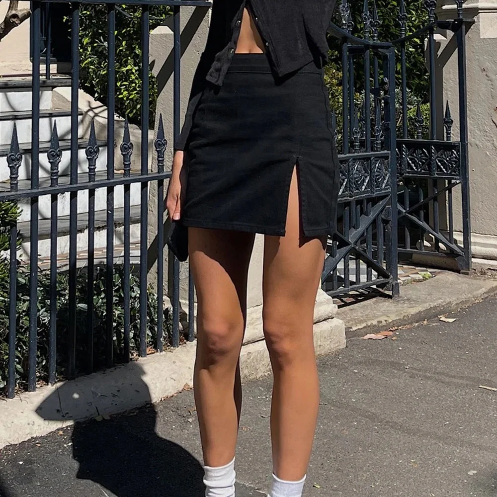 Princess Polly The Lola Mini Skirt Black Lioness NWOT - Picture 11 of 13